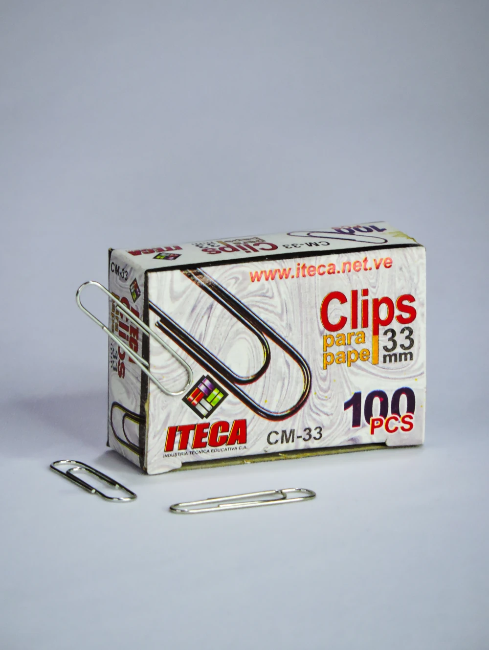 Distribuidora Mora y Mora-Clips para papel