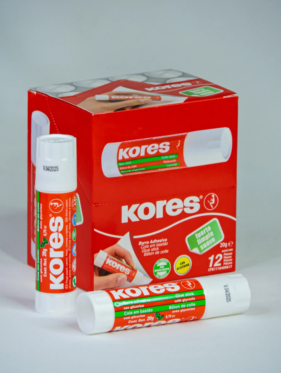 Distribuidora Mora y Mora-Pega en barra KORES